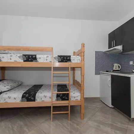 Studio Apartments Zloic In Krvavica Exterior photo