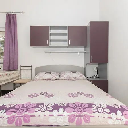 Studio Apartments Zloic In Krvavica Exterior photo