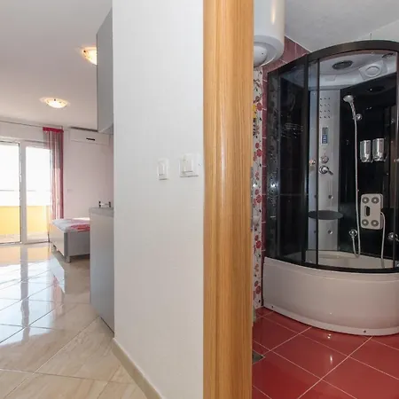 Studio Apartments Zloic In Krvavica Exterior photo