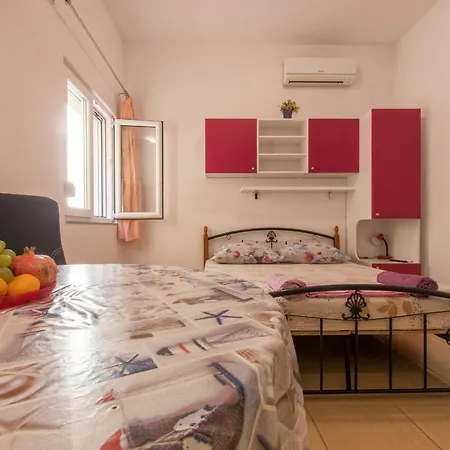 Studio Apartments Zloic In Krvavica Exterior photo