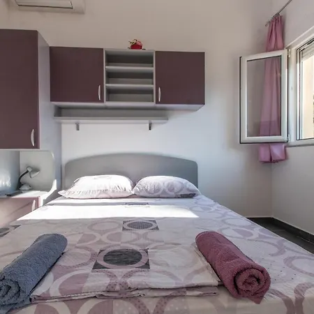 Studio Apartments Zloic In Krvavica Exterior photo