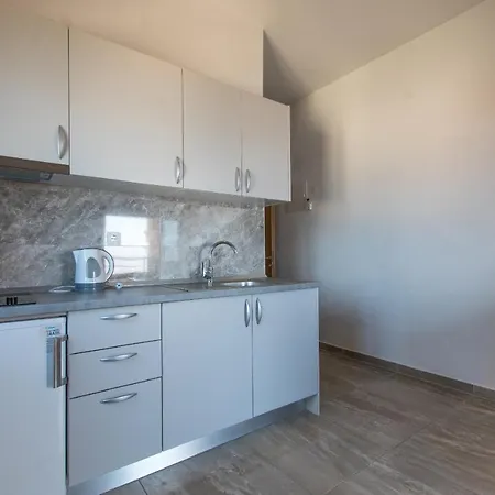 Studio Apartments Zloic In Krvavica Exterior photo
