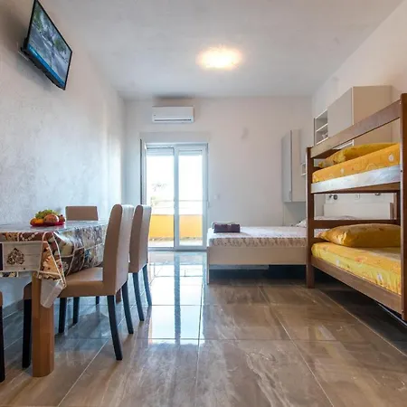 Studio Apartments Zloic In Krvavica Exterior photo