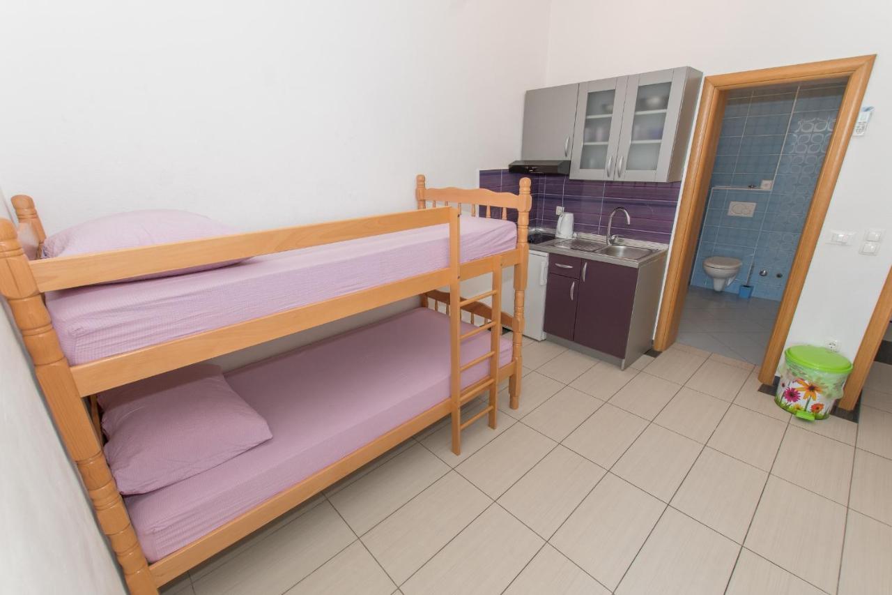 Apartment Zloic In