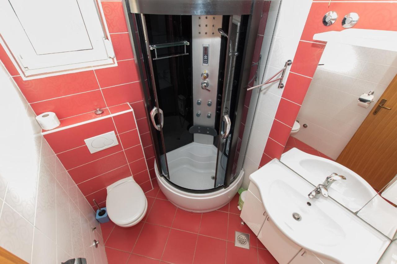 Apartment Zloic In Krvavica