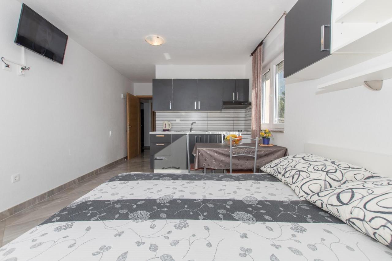 Apartment Zloic In *